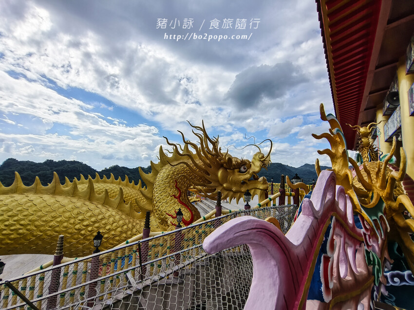 南投。中寮》金龍山法華寺。長達110米的亞洲最大金龍雕像