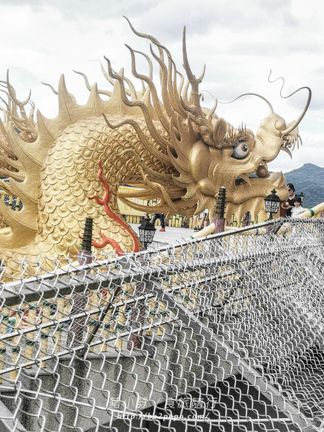 南投。中寮》金龍山法華寺。長達110米的亞洲最大金龍雕像