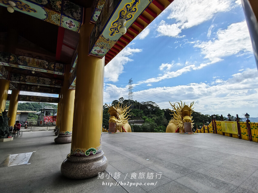 南投。中寮》金龍山法華寺。長達110米的亞洲最大金龍雕像