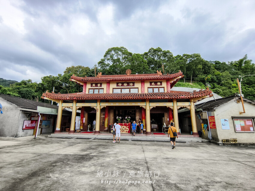 南投。中寮》金龍山法華寺。長達110米的亞洲最大金龍雕像