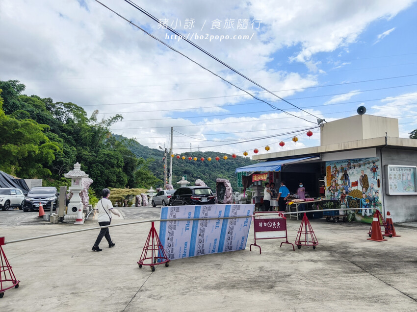 南投。中寮》金龍山法華寺。長達110米的亞洲最大金龍雕像
