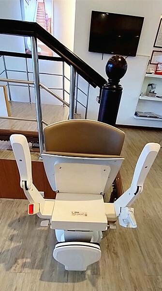 台北/新北樓梯升降椅推薦|【泓電樓梯升降椅-台北門市】Oto