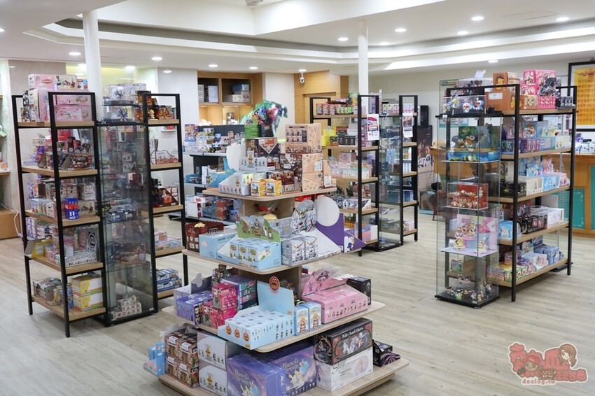 【台南景點】扭蛋將軍x轉蛋概念館旗艦店!台南的寶可夢中心,台南最大扭蛋店,盲盒一番賞玩起來~ - 熱血玩台南。跳躍新世界