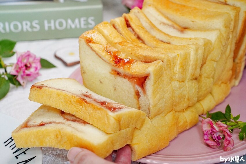 石川乳酪:南投草屯好吃流淚玫瑰生吐司,一週只賣三天,石川鹿生