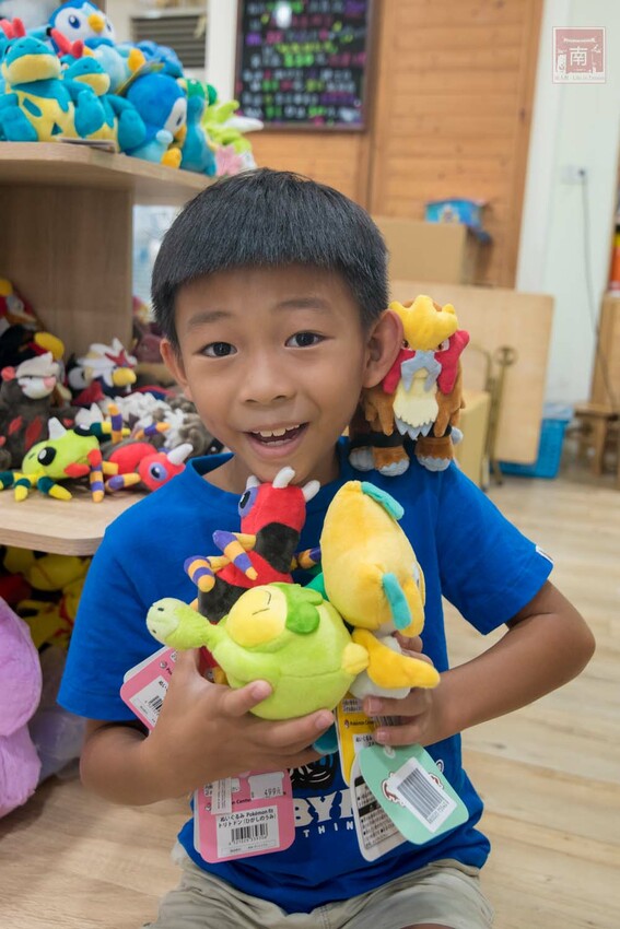 【臺南扭蛋】台南寶可夢中心在這裡，也有盲盒、日本流行扭蛋等，只有在迪士尼能買到的TOMICA小車打六折，加入會員送100元購物金~扭蛋將軍x轉蛋概念館 - 南人幫