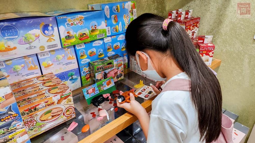 【臺南扭蛋】台南寶可夢中心在這裡，也有盲盒、日本流行扭蛋等，只有在迪士尼能買到的TOMICA小車打六折，加入會員送100元購物金~扭蛋將軍x轉蛋概念館 - 南人幫