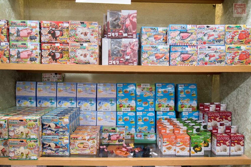 【臺南扭蛋】台南寶可夢中心在這裡，也有盲盒、日本流行扭蛋等，只有在迪士尼能買到的TOMICA小車打六折，加入會員送100元購物金~扭蛋將軍x轉蛋概念館 - 南人幫