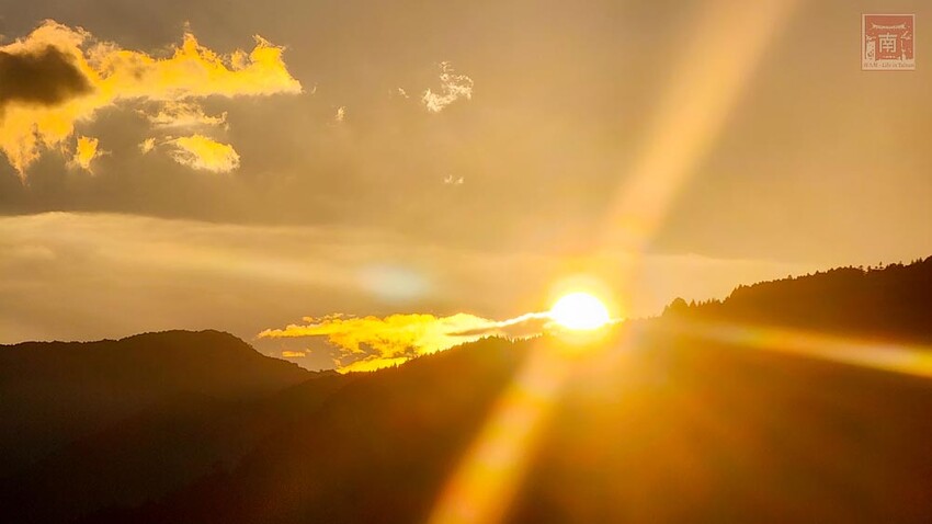 【新竹住宿】隱身在雲霧中白蘭部落豪華露營，一泊二食加迎賓小點，晚餐帶入民住民元素和食材，還有泰雅族獵徑尋根體驗~蟬說：霧繞 - 南人幫
