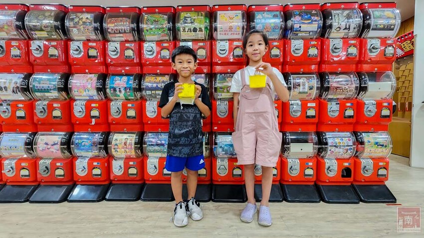 【臺南扭蛋】台南寶可夢中心在這裡，也有盲盒、日本流行扭蛋等，只有在迪士尼能買到的TOMICA小車打六折，加入會員送100元購物金~扭蛋將軍x轉蛋概念館 - 南人幫