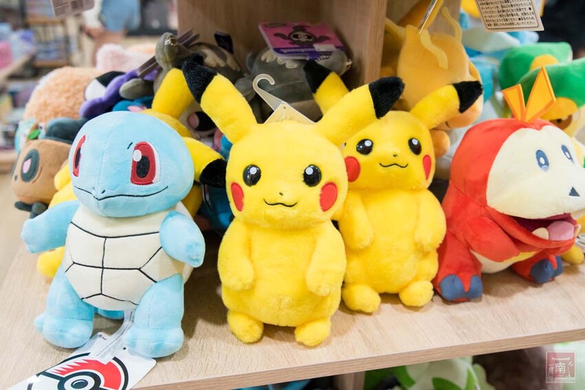 【臺南扭蛋】台南寶可夢中心在這裡，也有盲盒、日本流行扭蛋等，只有在迪士尼能買到的TOMICA小車打六折，加入會員送100元購物金~扭蛋將軍x轉蛋概念館 - 南人幫