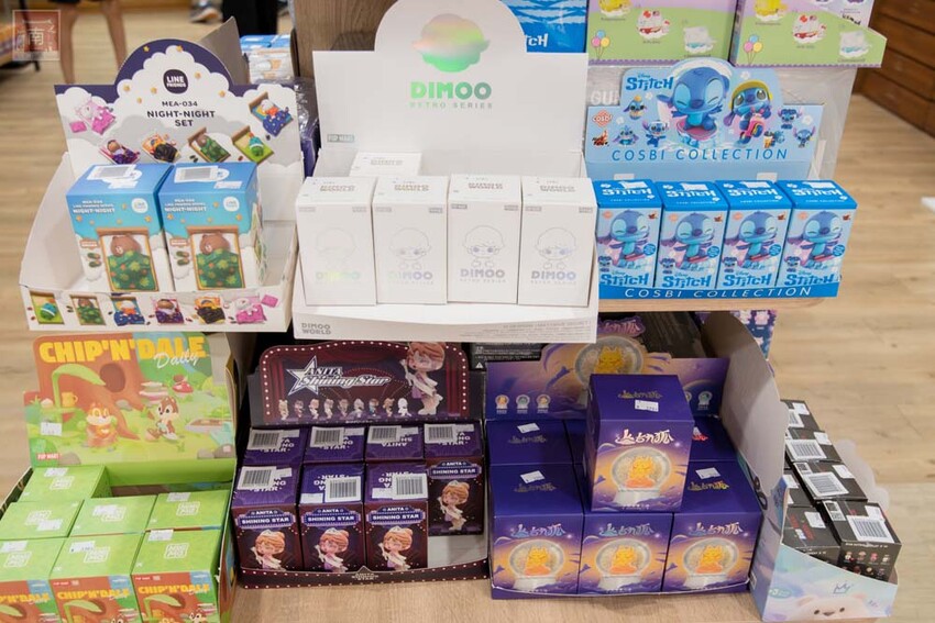 【臺南扭蛋】台南寶可夢中心在這裡，也有盲盒、日本流行扭蛋等，只有在迪士尼能買到的TOMICA小車打六折，加入會員送100元購物金~扭蛋將軍x轉蛋概念館 - 南人幫