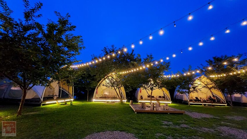 【新竹住宿】隱身在雲霧中白蘭部落豪華露營，一泊二食加迎賓小點，晚餐帶入民住民元素和食材，還有泰雅族獵徑尋根體驗~蟬說：霧繞 - 南人幫