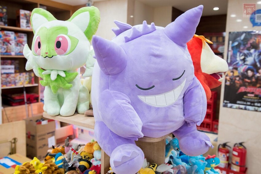 【臺南扭蛋】台南寶可夢中心在這裡，也有盲盒、日本流行扭蛋等，只有在迪士尼能買到的TOMICA小車打六折，加入會員送100元購物金~扭蛋將軍x轉蛋概念館 - 南人幫