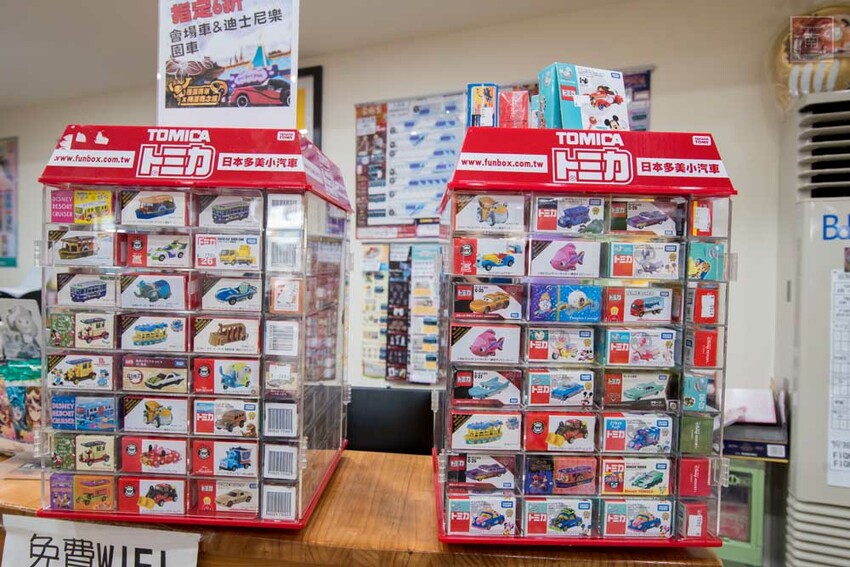 【臺南扭蛋】台南寶可夢中心在這裡，也有盲盒、日本流行扭蛋等，只有在迪士尼能買到的TOMICA小車打六折，加入會員送100元購物金~扭蛋將軍x轉蛋概念館 - 南人幫