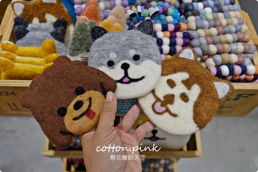 台中巷弄粉紅小市集好好買！香氛、圍巾、羊毛～超仙的啦！ - 棉花糖的天空