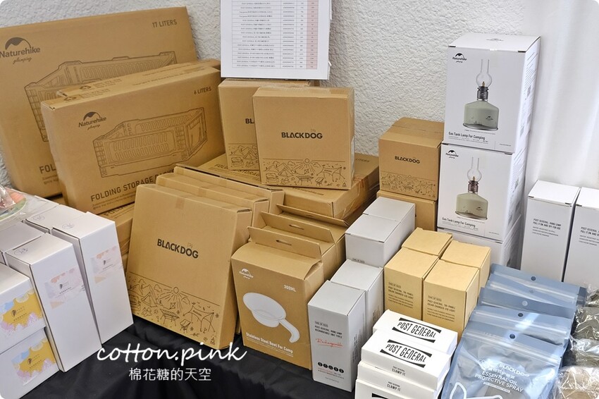 台中巷弄粉紅小市集好好買！香氛、圍巾、羊毛～超仙的啦！ - 棉花糖的天空