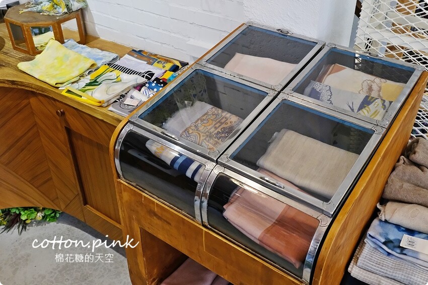 台中巷弄粉紅小市集好好買！香氛、圍巾、羊毛～超仙的啦！ - 棉花糖的天空