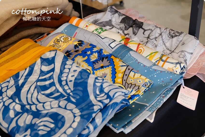 台中巷弄粉紅小市集好好買！香氛、圍巾、羊毛～超仙的啦！ - 棉花糖的天空