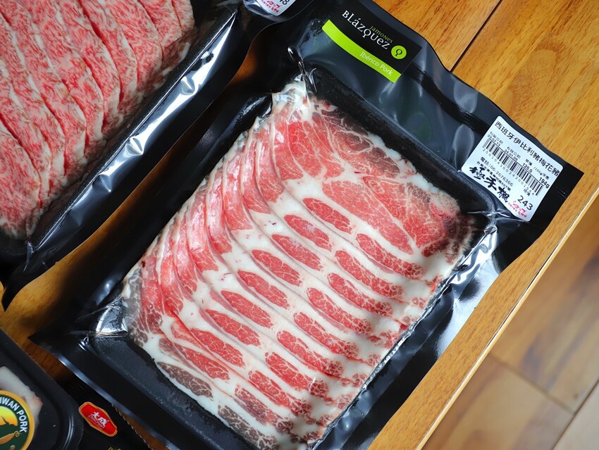 極禾楓肉舖-崇明門市：台南精品肉舖就在這/日本A5和牛.伊比利豬這邊都能買到/代客分切.客製肉量超方便/在家就能輕鬆料理上菜~ - 進食的巨鼠