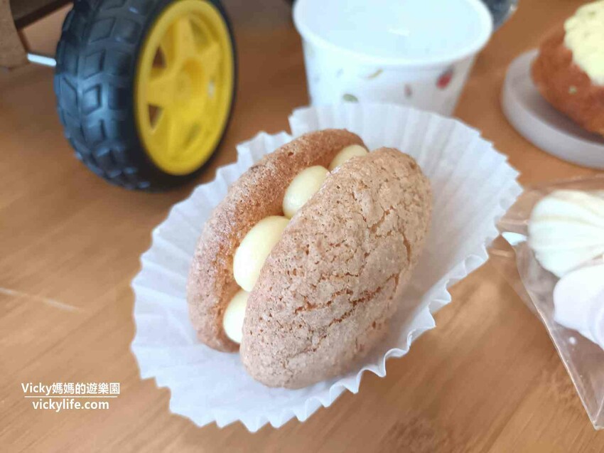 這場景逼真的太誇張，因為太身歷其境了。不僅可以馳騁於叢林間，還能一窺服務廠的真實面貌，且能認識各種汽車的零配件，這一場小小職人體驗太真實了啊！