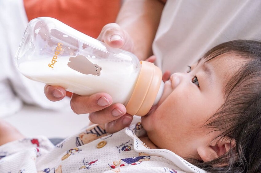 US baby優生嬰兒奶瓶 |新生兒奶瓶推薦，防脹氣、好拿握奶瓶挑選材質首選！ - 艾薇覓食趣