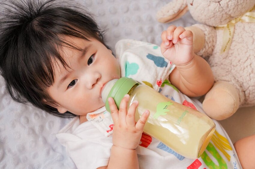 US baby優生嬰兒奶瓶 |新生兒奶瓶推薦，防脹氣、好拿握奶瓶挑選材質首選！ - 艾薇覓食趣