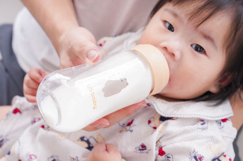US baby優生嬰兒奶瓶 |新生兒奶瓶推薦，防脹氣、好拿握奶瓶挑選材質首選！ - 艾薇覓食趣