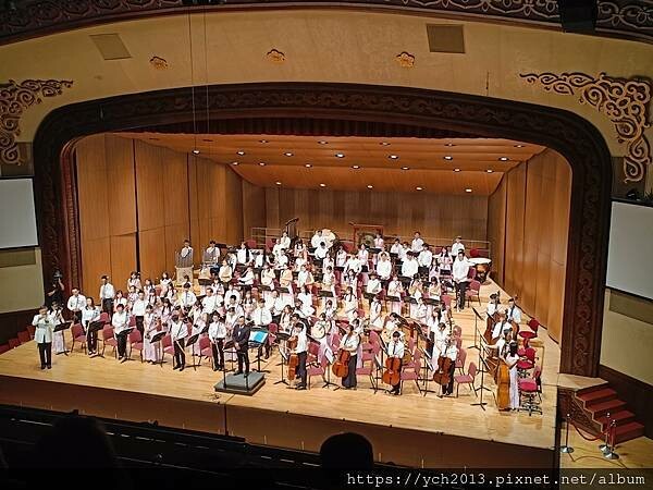 台北中山堂欣賞國樂團表演