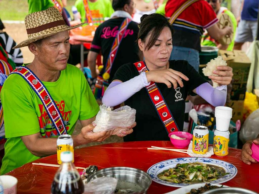 2023阿美族豐年祭！吉娜魯岸我回來啦～一同歡唱一起舞動吧！歡迎跟我一起來參加鳳信部落的歲時祭儀！（內有飲酒議題,飲酒過量有害健康喔） @圍事小哥的幸福相框