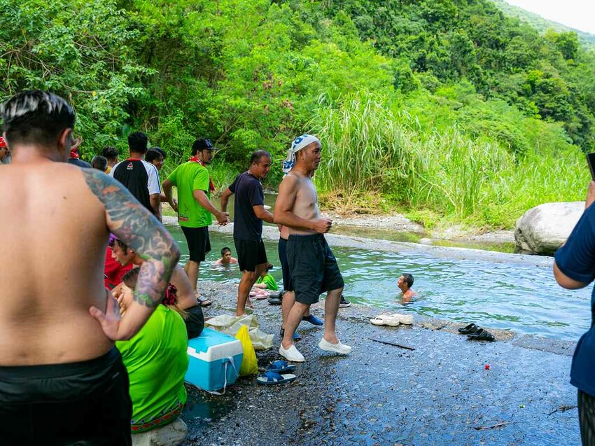 2023阿美族豐年祭！吉娜魯岸我回來啦～一同歡唱一起舞動吧！歡迎跟我一起來參加鳳信部落的歲時祭儀！（內有飲酒議題,飲酒過量有害健康喔） @圍事小哥的幸福相框