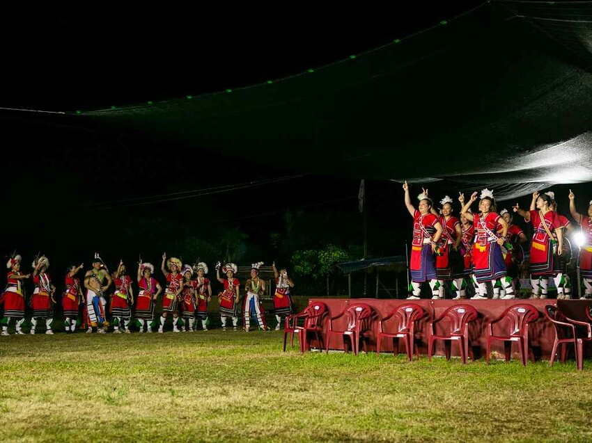 2023阿美族豐年祭！吉娜魯岸我回來啦～一同歡唱一起舞動吧！歡迎跟我一起來參加鳳信部落的歲時祭儀！（內有飲酒議題,飲酒過量有害健康喔） @圍事小哥的幸福相框