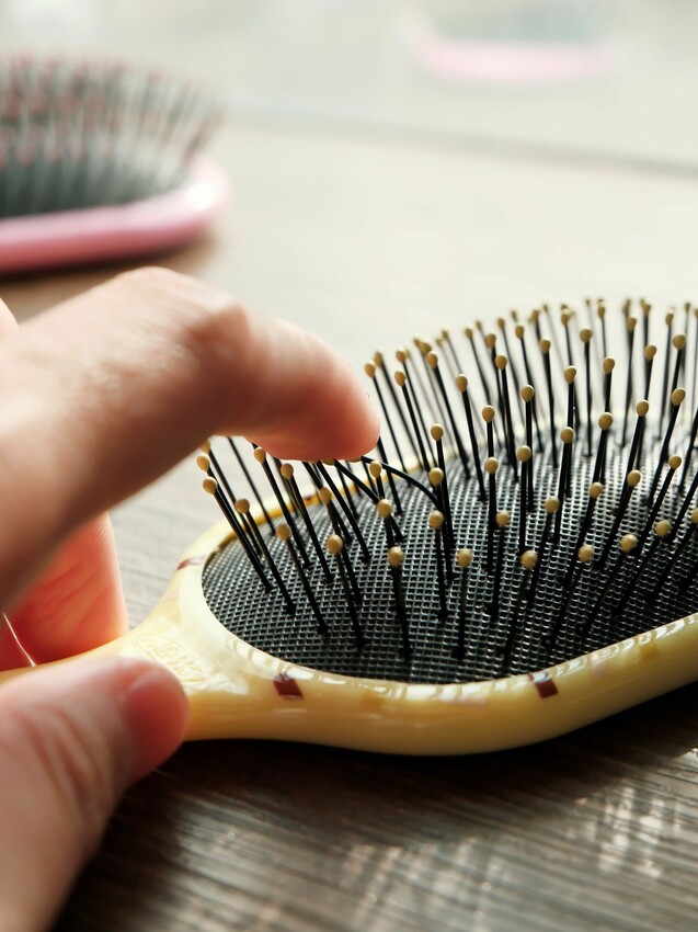 開箱實測｜施魔梳NuWay 4HAIR®｜美國獨家設計全球熱賣魔法梳｜梳髮10秒瞬間擁有澎鬆順秀髮｜竟然連假髮都可以梳順 - 萍姐愛分享