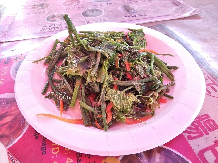 清境農場｜青青草原看綿羊秀及馬術秀 . 走走天空步道 . 逛逛小瑞士花園 🌱豆芽愛玩在南投