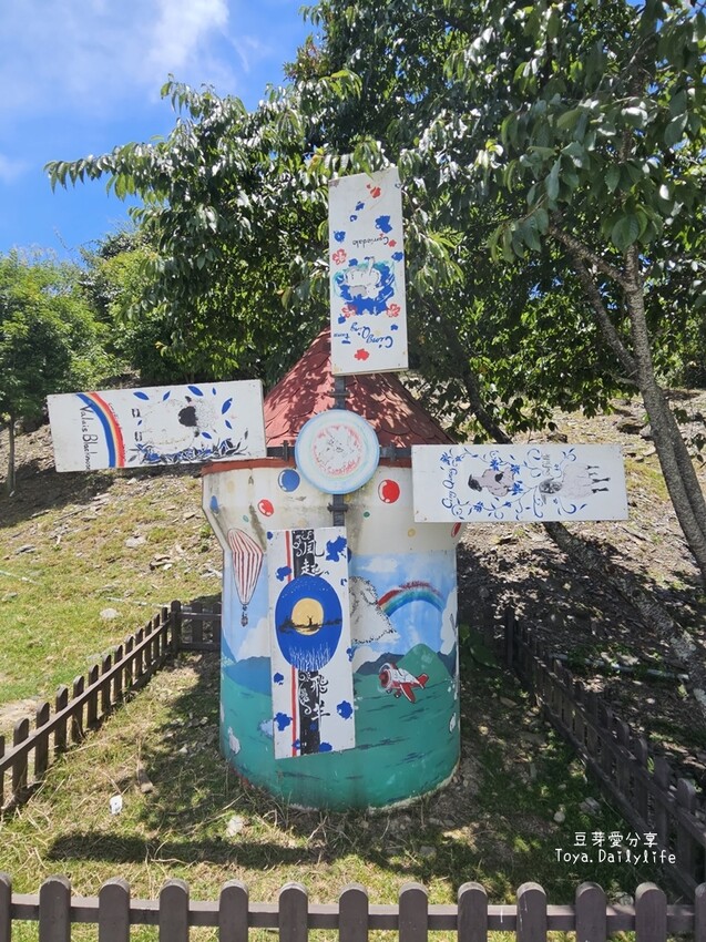 清境農場｜青青草原看綿羊秀及馬術秀 . 走走天空步道 . 逛逛小瑞士花園 🌱豆芽愛玩在南投