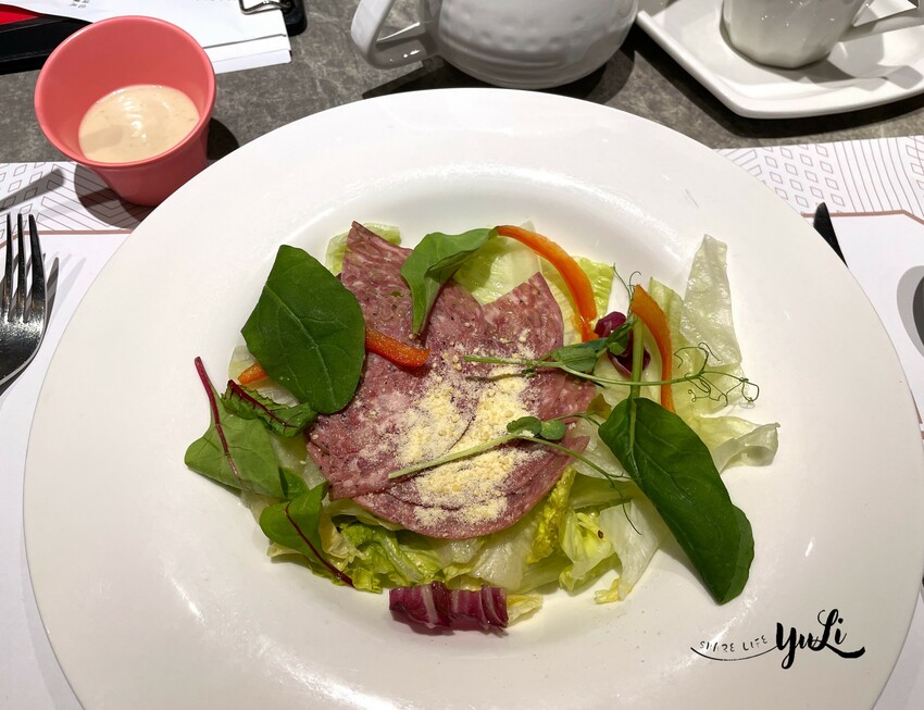 牛肉火腿鮮蔬沙拉(台南仁德店)