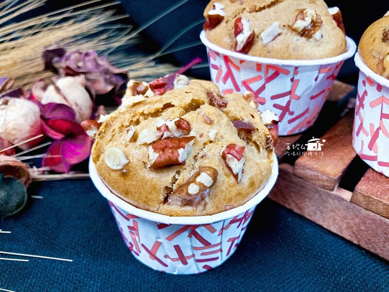 烘焙筆記│鳳凰酥，鳳梨餡有鹹蛋黃作伴香酥滋味更好吃