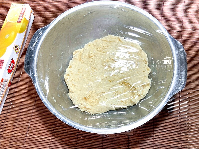 烘焙筆記│鳳凰酥，鳳梨餡有鹹蛋黃作伴香酥滋味更好吃