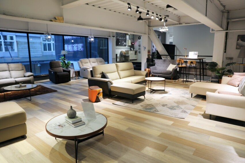 新北家具｜H&D 東稻家居（新莊門市） 沙發、床墊平價傢俱品牌推薦！提供免費家具配置、室內設計服務 - 奇奇一起玩樂趣