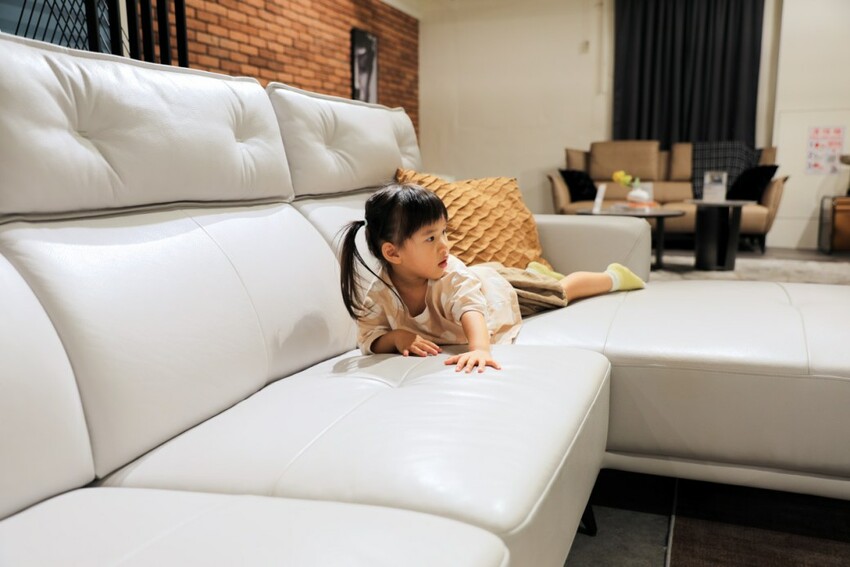 新北家具｜H&D 東稻家居（新莊門市） 沙發、床墊平價傢俱品牌推薦！提供免費家具配置、室內設計服務 - 奇奇一起玩樂趣