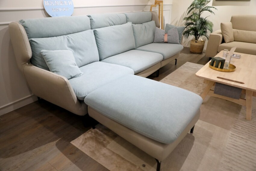 新北家具｜H&D 東稻家居（新莊門市） 沙發、床墊平價傢俱品牌推薦！提供免費家具配置、室內設計服務 - 奇奇一起玩樂趣