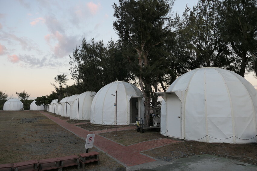 【台南北門景點】「雙春濱海遊憩區」質感景點推薦∣絕美紅樹林木棧步道∣湖邊風光沙灘踏浪∣所有享受一次滿足∣