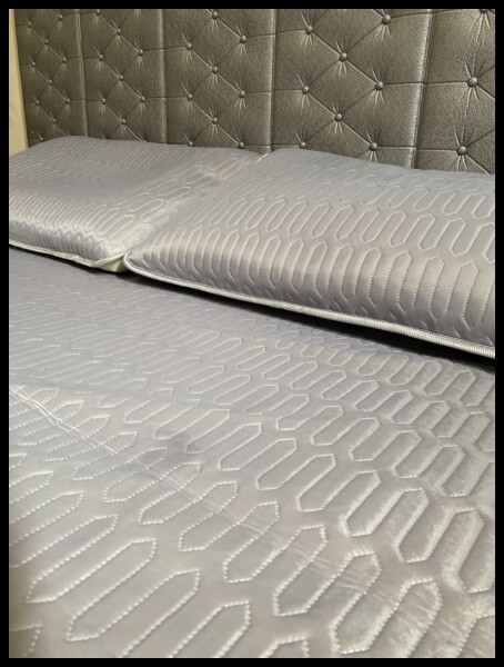 床包推薦【Hababy 環安家居】【泰國皇家乳膠涼蓆】舒適親膚透氣、觸感細緻,配搭高彈鬆緊帶 輕鬆包裹各種床