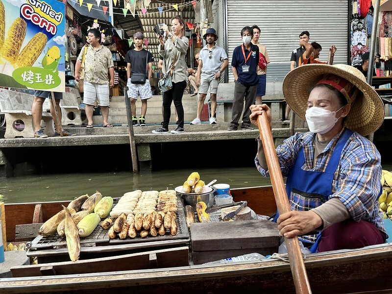 【亞洲，泰國，曼谷】曼谷近郊的水上市場～丹嫩莎朵水上市場（Damnoen Saduak Floating Market），疫情後終