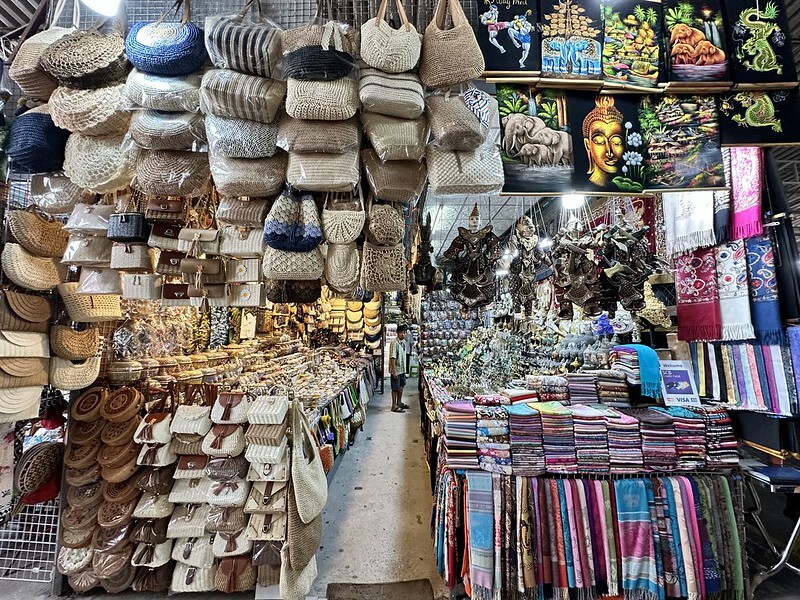 【亞洲，泰國，曼谷】曼谷近郊的水上市場～丹嫩莎朵水上市場（Damnoen Saduak Floating Market），疫情後終