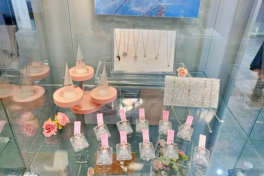 台中破銅爛鐵飾品店一中店︱原創純銀飾品～專業穿耳安全衛生，材質14k金.醫療鋼材質可選擇