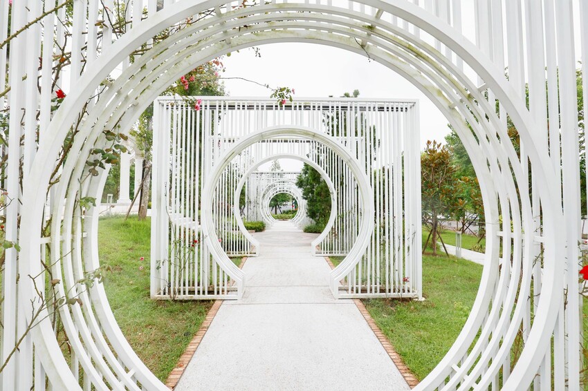 嘉義景點蓋婭莊園︱康倪時代美學生技園區，全台首座最美希臘城堡莊園.最美的廁所禮物盒.希臘神話場景網美拍