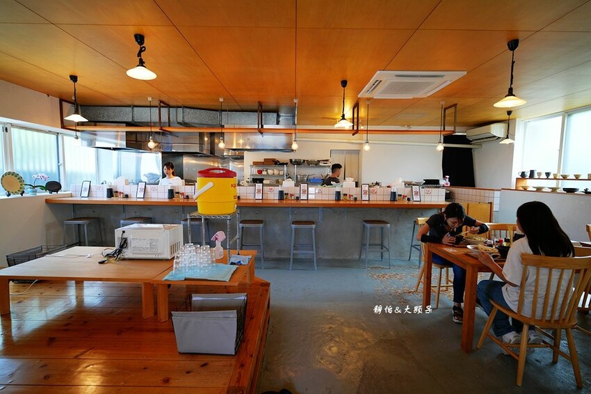 沖繩自由行 ❙ 煮干し中華そば かいしんのいちげき，超濃郁沙