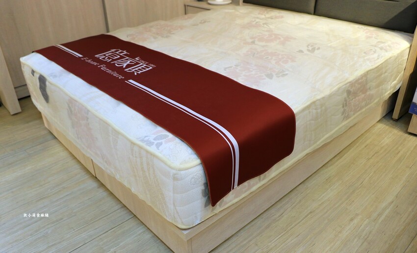 【新北家具推薦】億家具批發倉庫 五股門市‧全台連鎖14家門市，平價客製化沙發，時尚精品就在億家俱 - 敦 小 蓮の食旅錄