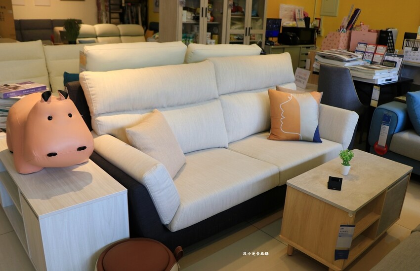 【新北家具推薦】億家具批發倉庫 五股門市‧全台連鎖14家門市，平價客製化沙發，時尚精品就在億家俱 - 敦 小 蓮の食旅錄