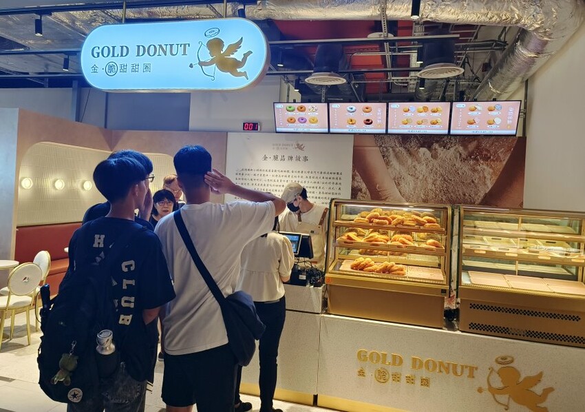 【新店】裕隆城．美食、餐廳懶人包!停車、交通整理!